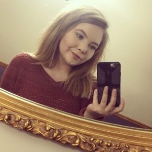 American Eagle sweater